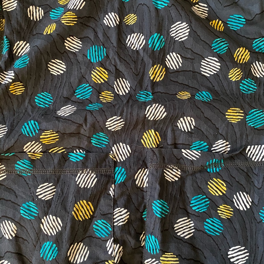 Cherokee Scrub Top - Picture 3 of 4